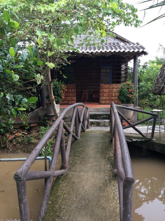 Ngoc Phuong Homestay Vinh Long Exterior photo